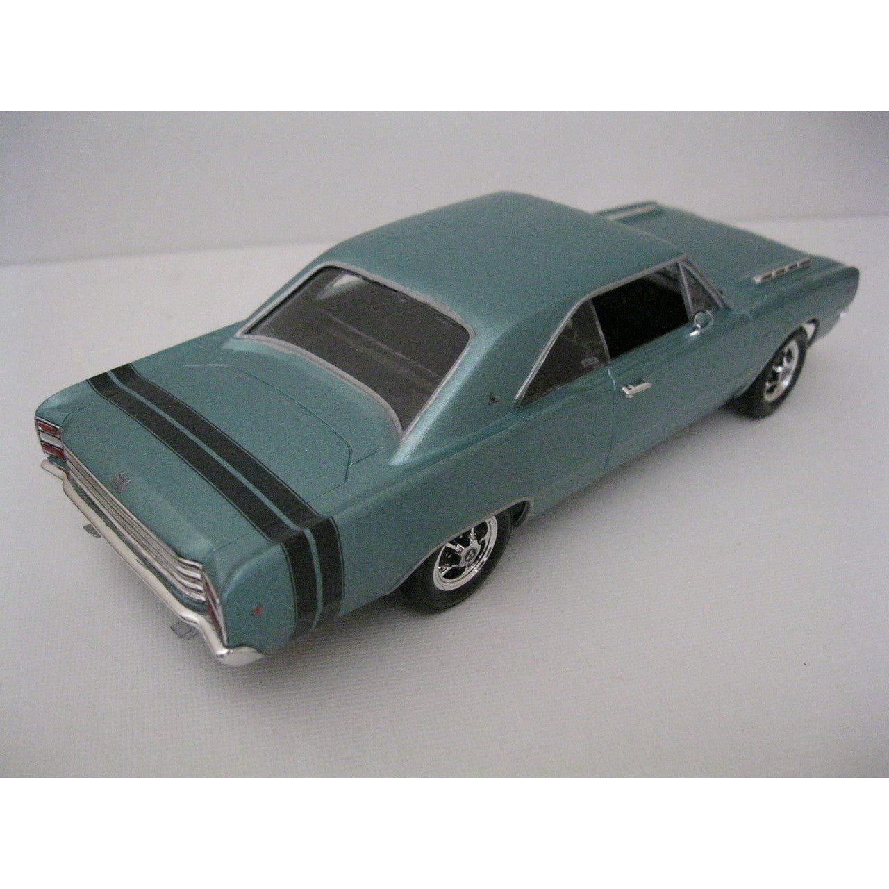 Revell 1/25 1968 Dodge Hemi Dart 2n1 - Revell - ModelCars.com