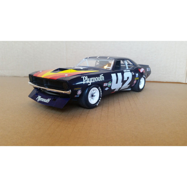 Revell 1/25 1970 Plymouth AAR Cuda - Revell - ModelCars.com