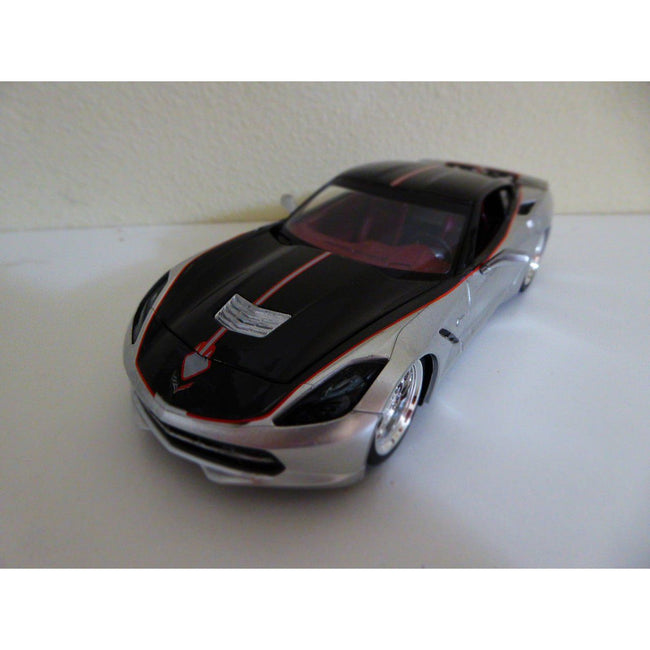 Revell 1/25 2015 Corvette Stingray - Revell - ModelCars.com