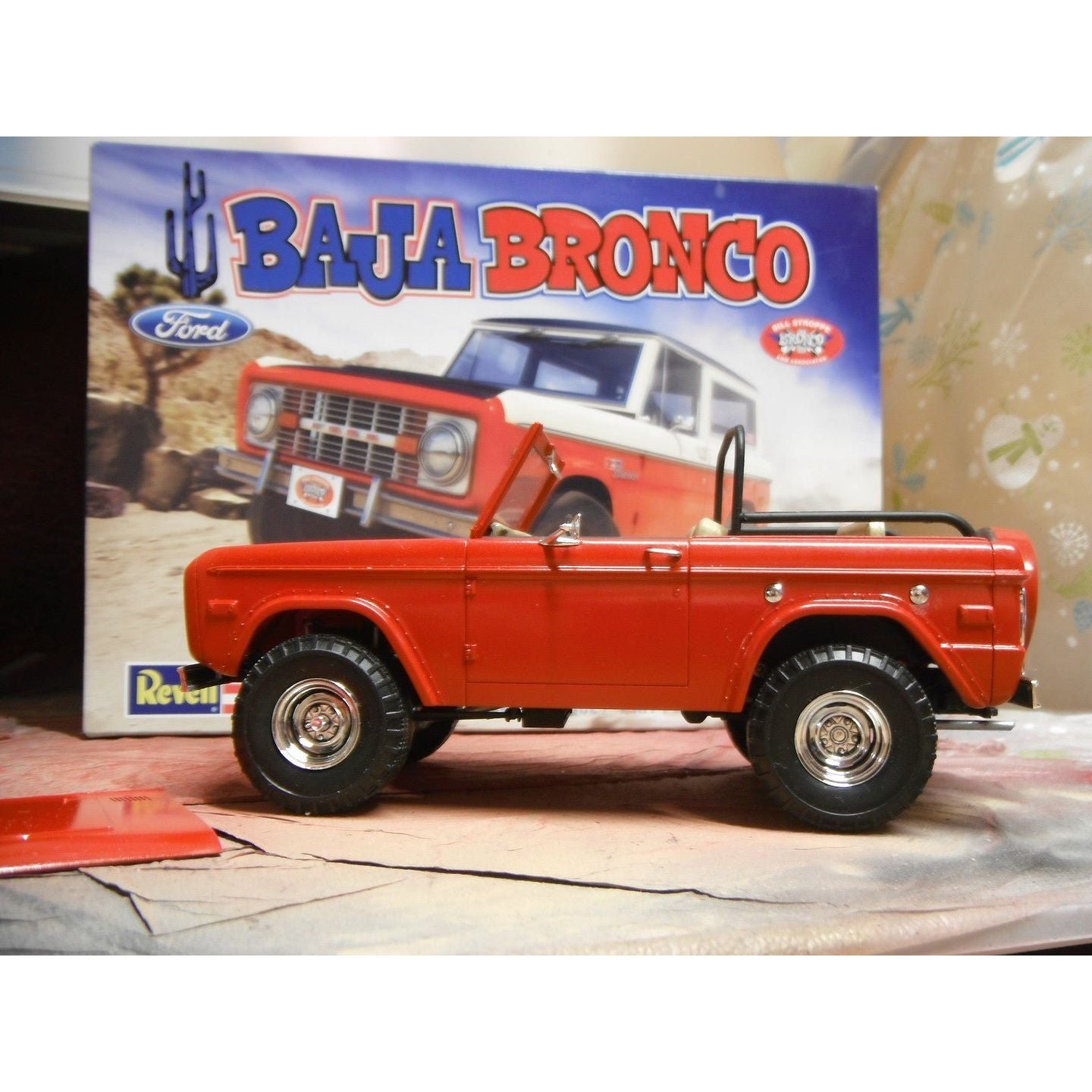 Revell 1/25 Baja Bronco - Revell - ModelCars.com