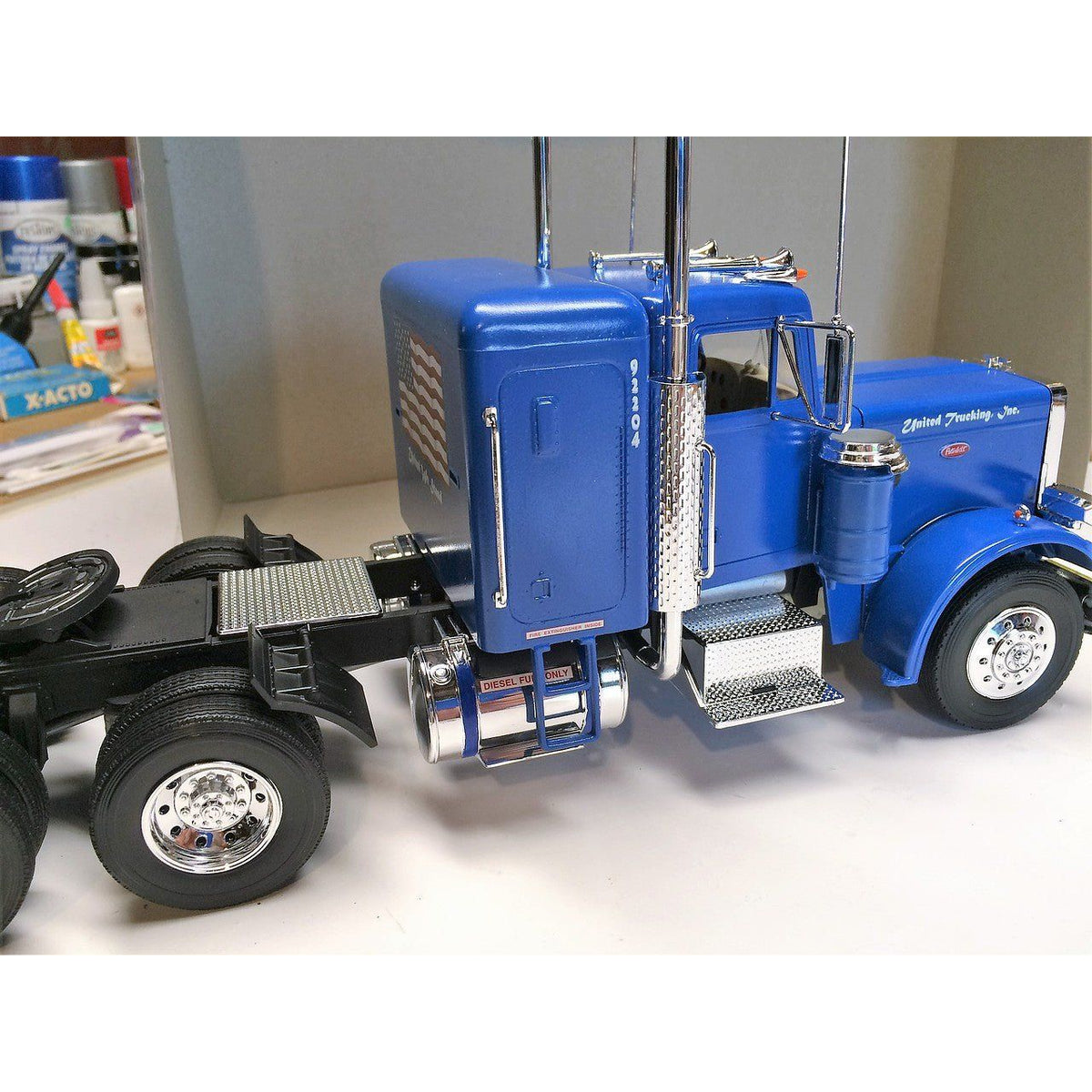 Revell 1/25 Peterbilt 359 Conventional Tractor - Revell - ModelCars.com