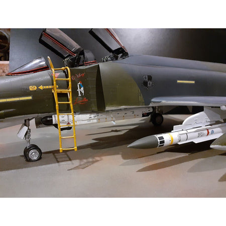 Revell 1/32 F - 4G Phantom II Wild Weasel - Revell - ModelCars.com
