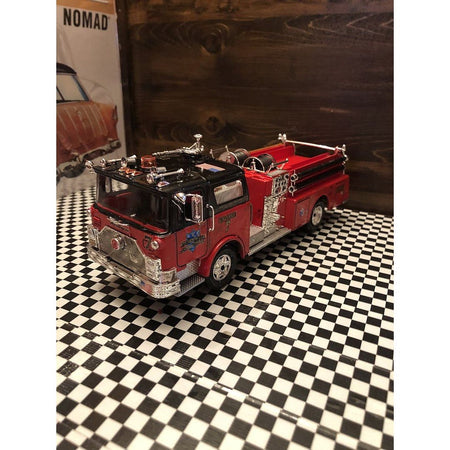 Revell 1/32 Mack Fire Pumper - Revell - ModelCars.com