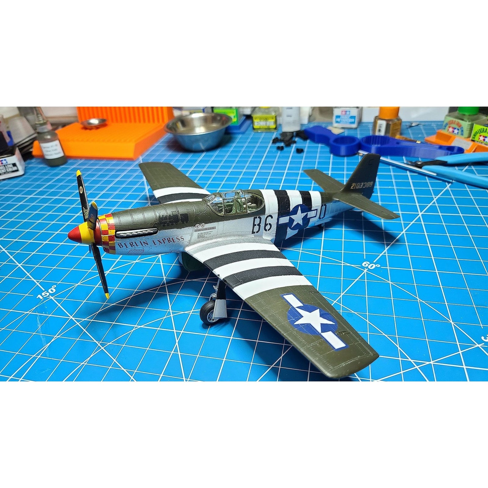 Revell 1/32 P - 51B Mustang - Revell - ModelCars.com