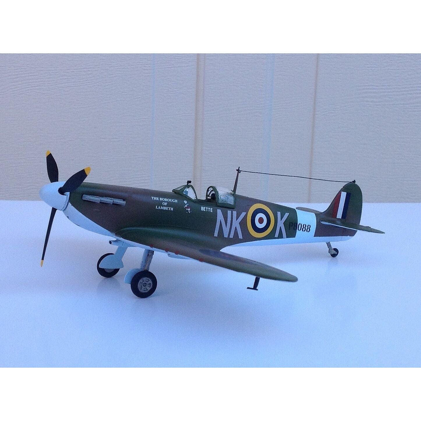 Revell 1/48 Spitfire MKII - Revell - ModelCars.com