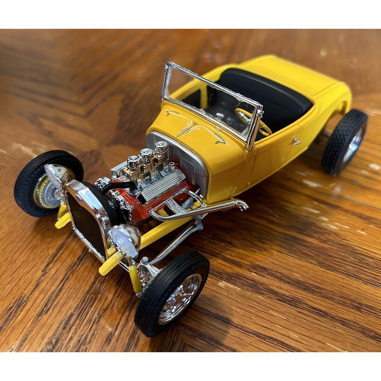 Revell 1929 Model A Roadster 2'N1 Scale 1/25 model kit - Revell - ModelCars.com