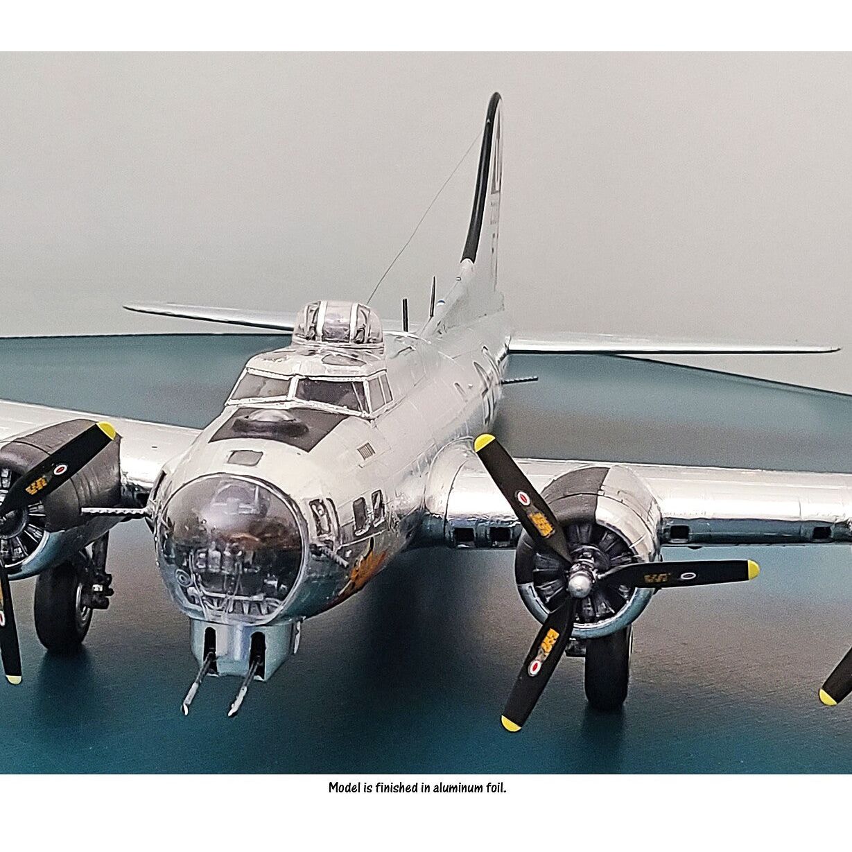 Revell B17 - G Flying Fortress - Revell - ModelCars.com