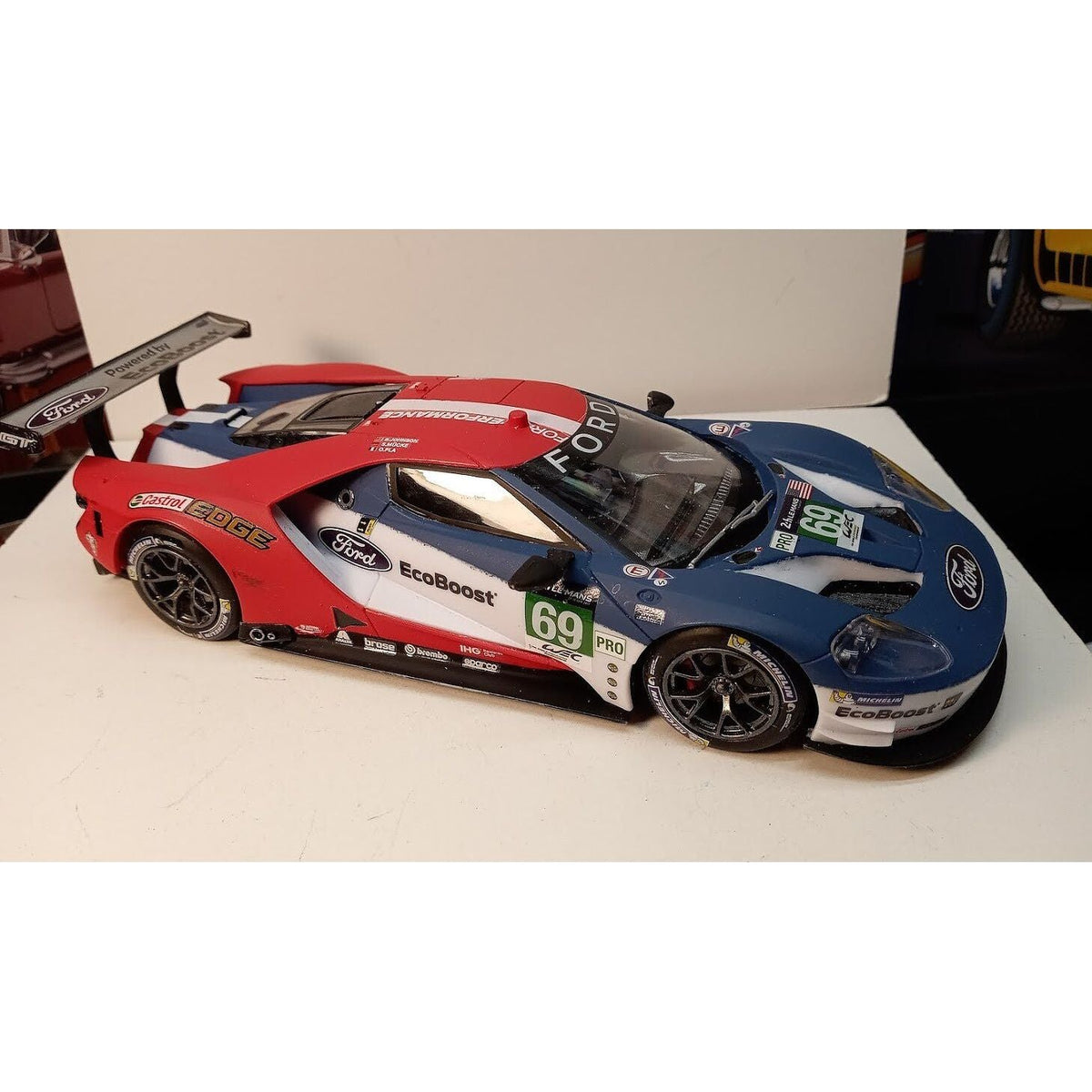 Revell Germany 1/24 Ford GT Racing LeMans-Revell-ModelCars.com