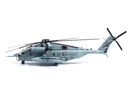 Sikorsky CH-53E Super Stallion Helicopter #07 "161542 HMH-464 Condors MCAS New River" (2008) United States Marine Corps 1/72 Diecast Model by Panzerkampf-Panzerkampf-ModelCars.com