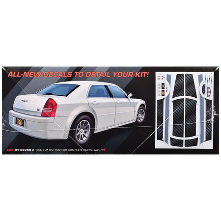 Skill 2 Model Kit 2005 Chrysler 300C 1/25 Scale Model by AMT-AMT-ModelCars.com