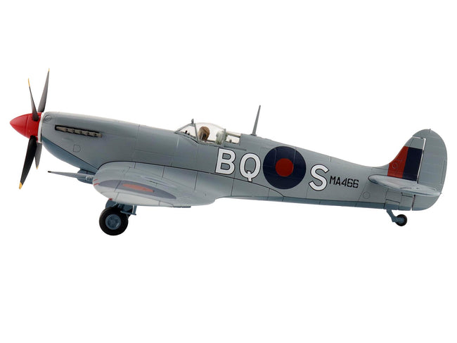 Supermarine Spitfire Mk IXc Fighter Aircraft "MA466 BQ-S No. 451 Squadron Corsica" (1944) Royal Australian Air Force "Air Power Series" 1/48 Diecast Model by Hobby Master-Hobby Master-ModelCars.com