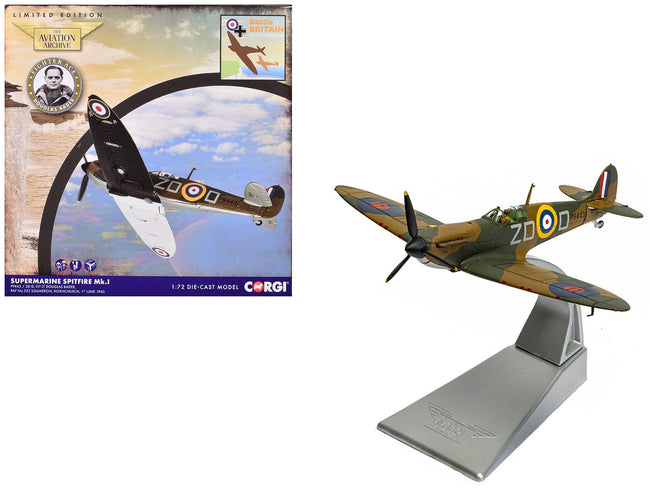 Supermarine Spitfire MkI Fighter Aircraft "P9443 ZD-D Flight Lieutenant Douglas Bader No. 222 Squadron Battle of Britain" (1940) Royal Air Force "The Aviation Archive" Series 1/72 Diecast Model by Corgi-Corgi-ModelCars.com