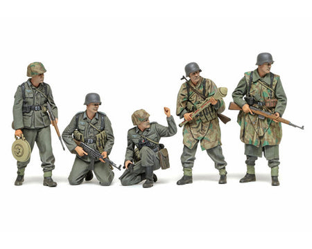 1/35 German Infantry Model Set (Late WWII) Plastic Model Kit (TAM35382)