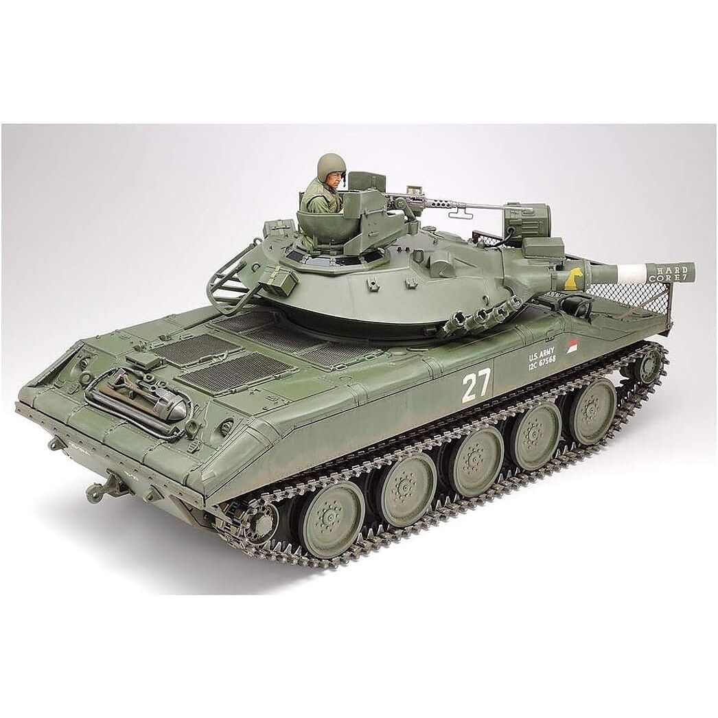 TAM36213 1:16 Tamiya M551 Sheridan US Airborne Tank-Tamiya-ModelCars.com