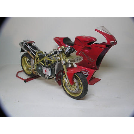 Tamiya 1/12 Ducati 916-Tamiya-ModelCars.com