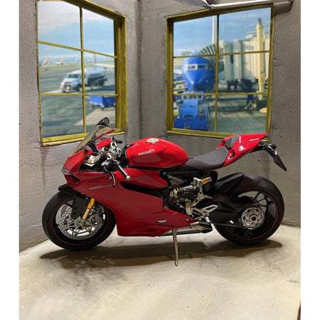 Tamiya 1/14 Scale Ducati 1199 Panigale S-Tamiya-ModelCars.com