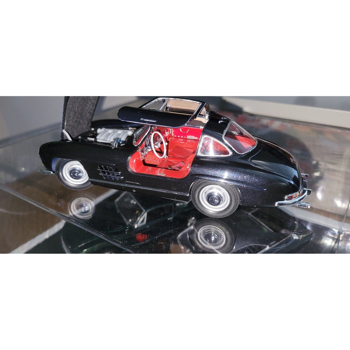 Tamiya 1/24 Mercedes-Benz 300SL-Tamiya-ModelCars.com