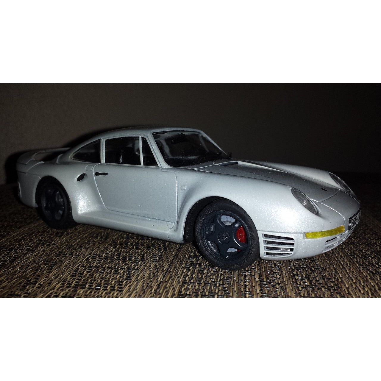 Tamiya 1/24 Porsche 959 Kit - Tamiya - ModelCars.com