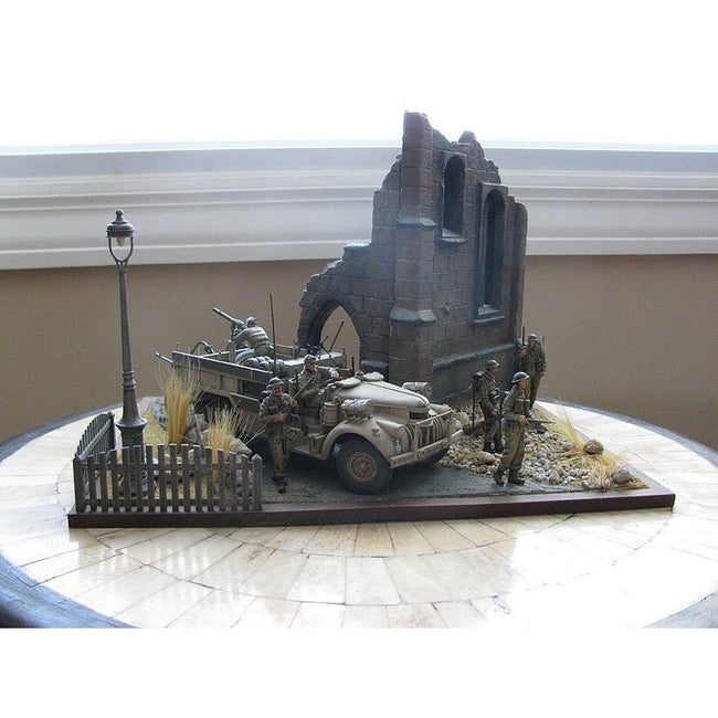 Tamiya 1/35 British L.R.D.G. Command Car - Tamiya - ModelCars.com