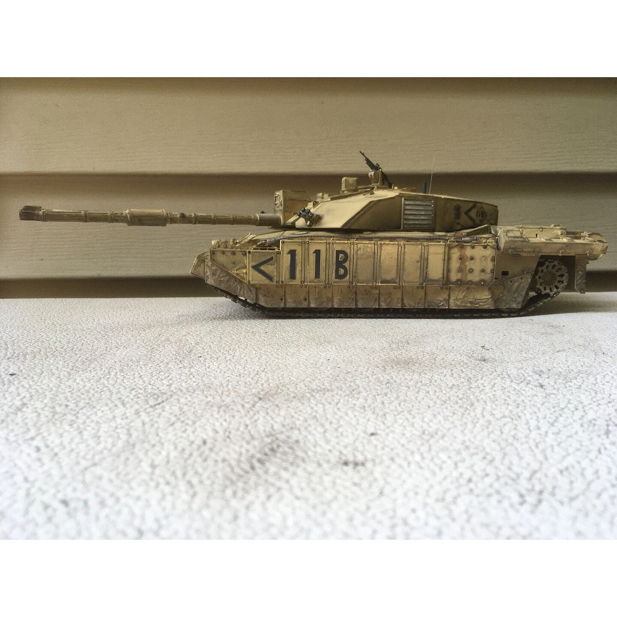 Tamiya 1/35 British MBT Challenger 2-Tamiya-ModelCars.com