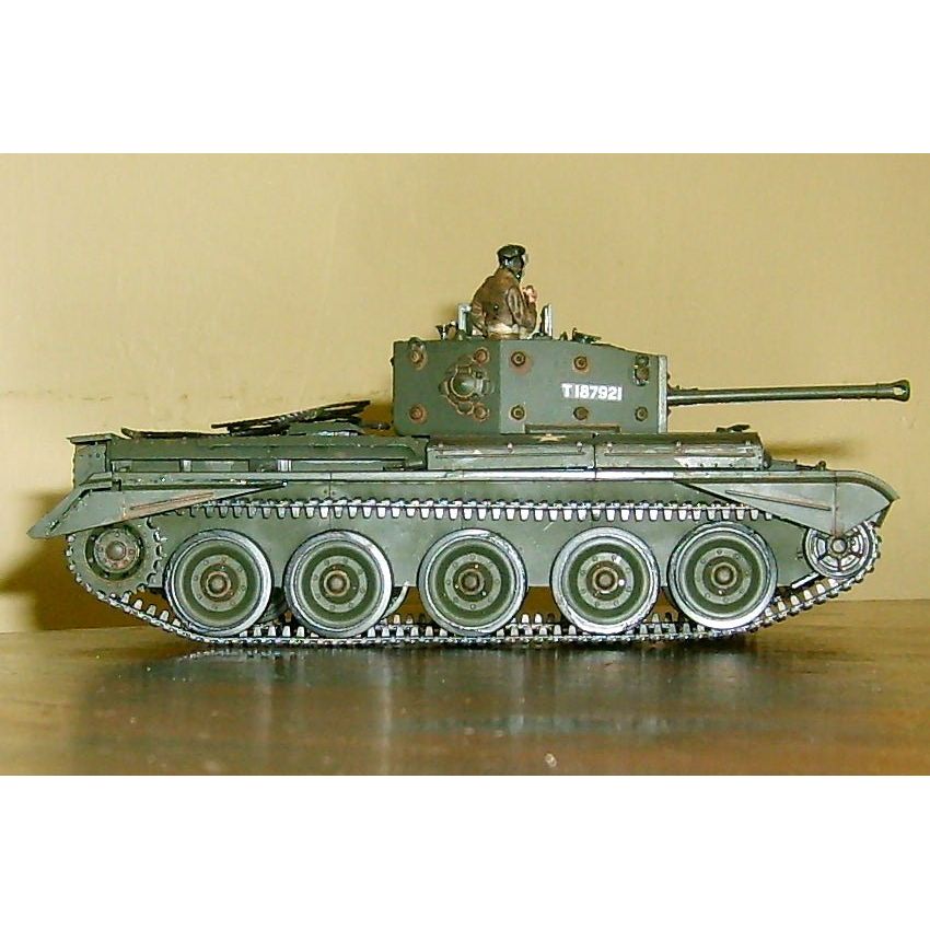 Tamiya 1/35 Cromwell Mk.IV British Cruiser Tank Mk.VIII, A27M-Tamiya-ModelCars.com