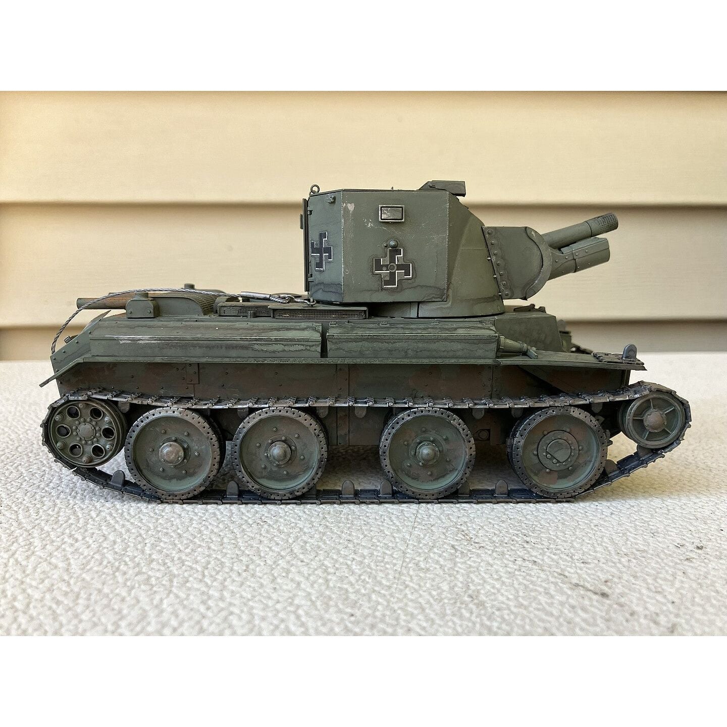 Tamiya 1/35 Finnish Army Assault Gun Bt - 42 - Tamiya - ModelCars.com