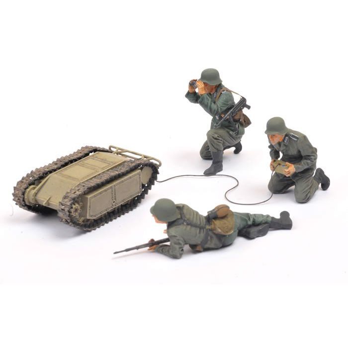 Tamiya 1/35 German Assault Pioneer Team - Tamiya - ModelCars.com