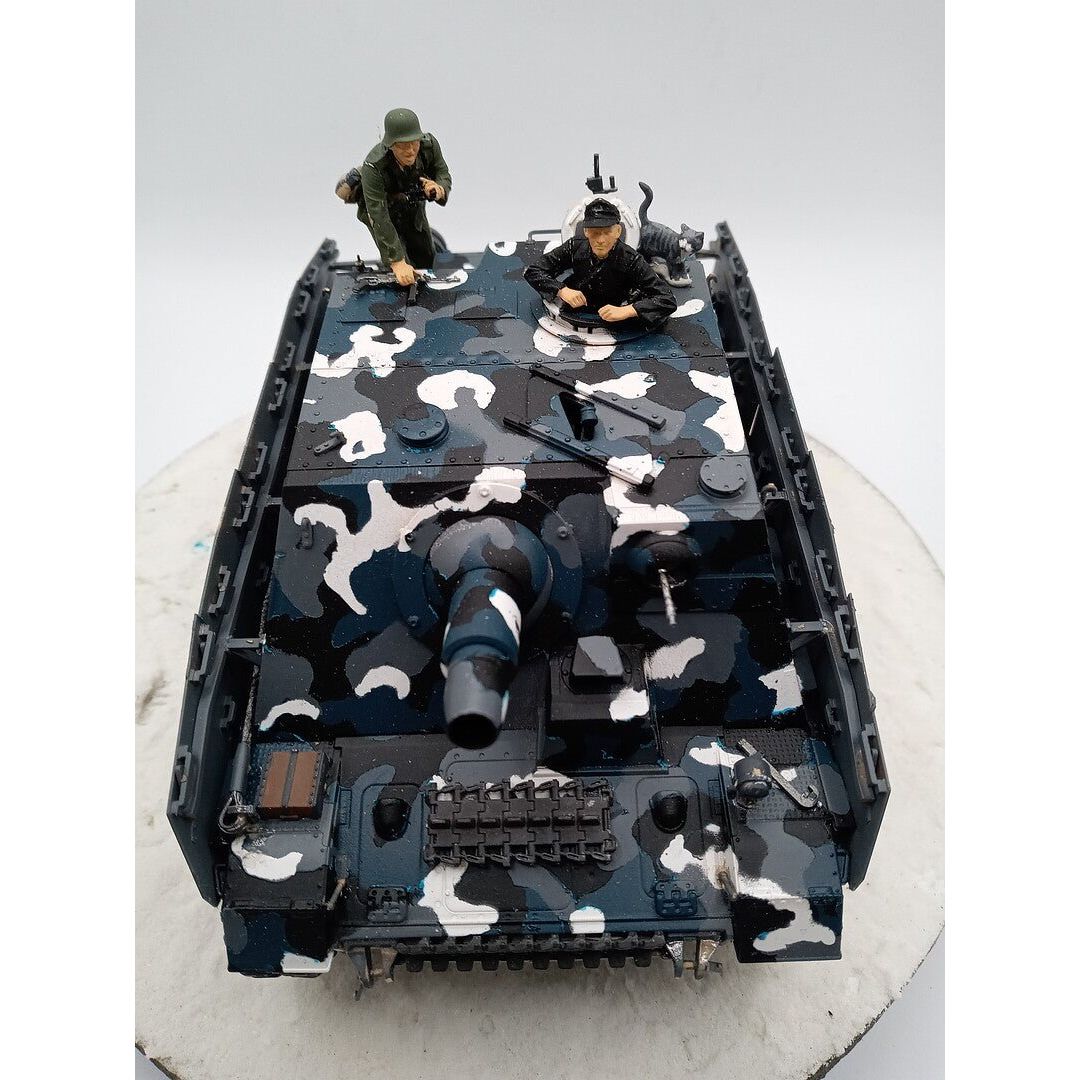 Tamiya 1/35 German Assault Tank IV Brummbar Late Production-Tamiya-ModelCars.com