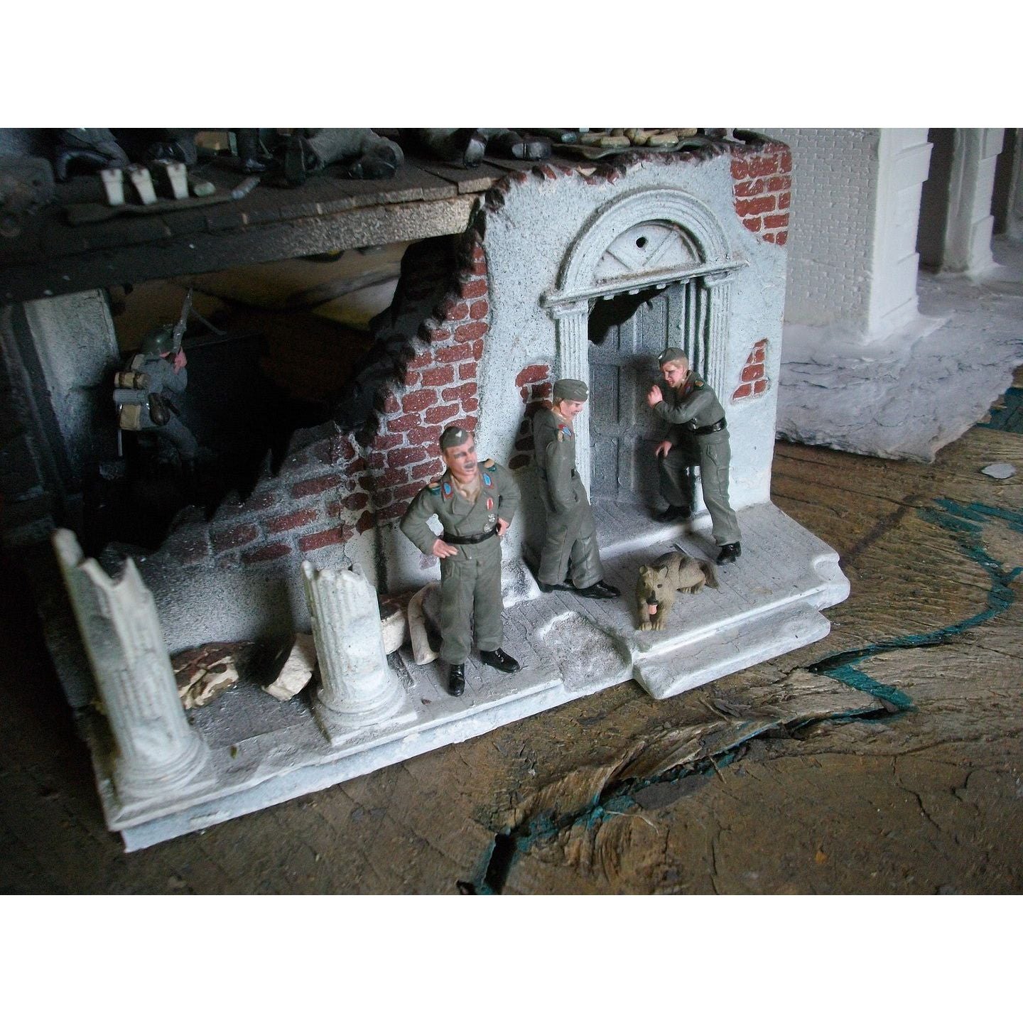 Tamiya 1/35 GERMAN TANK CREW AT REST - Tamiya - ModelCars.com