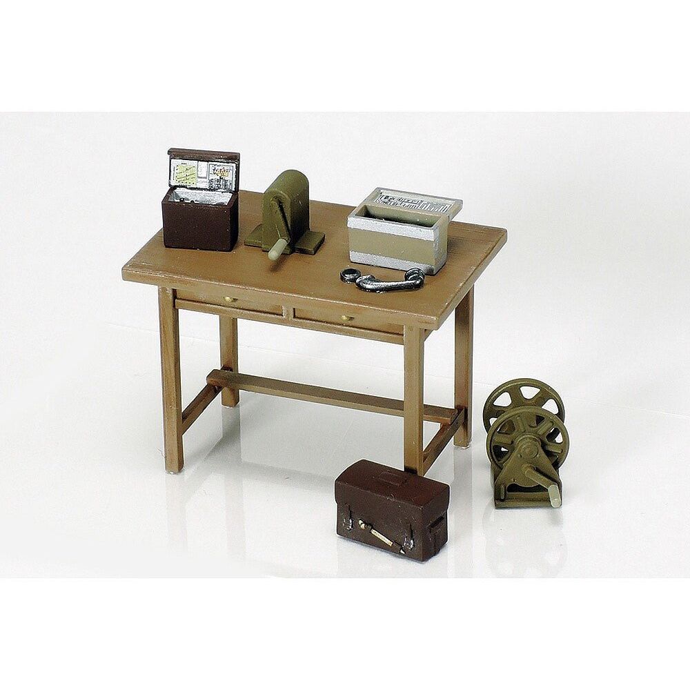 Tamiya 1/35 Ija Officers - Tamiya - ModelCars.com