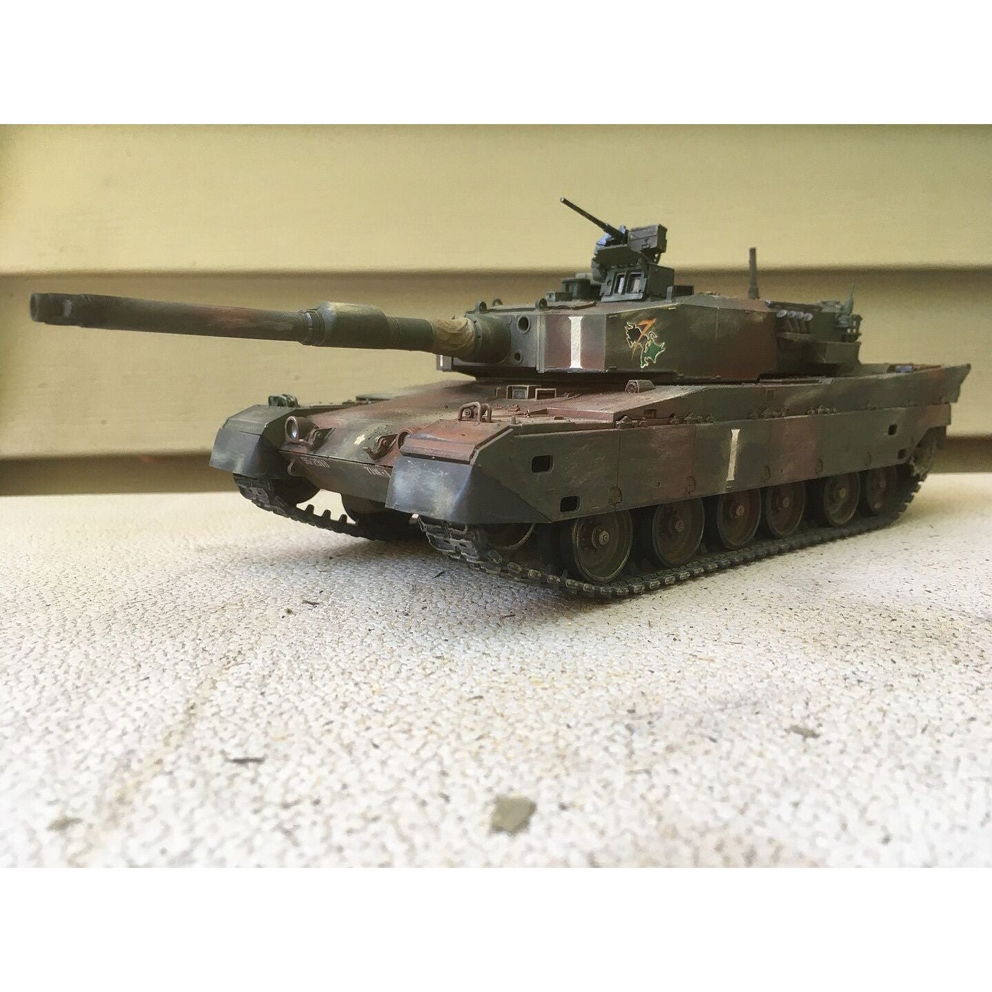 Tamiya 1/35 Jgsdf Type 90 Tank - Tamiya - ModelCars.com