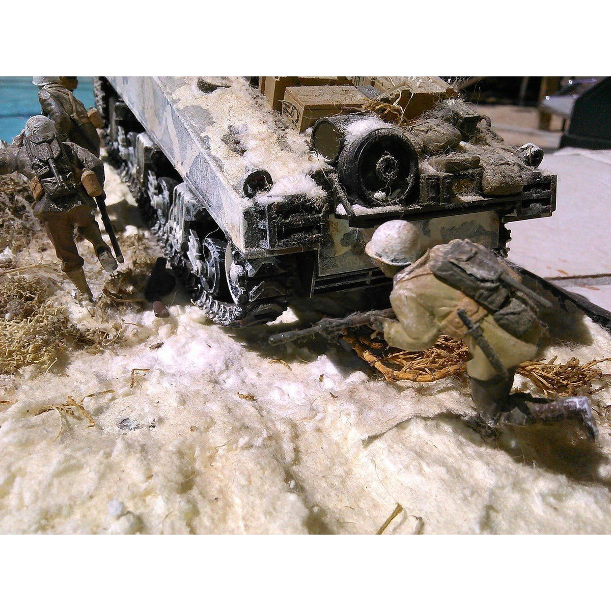 Tamiya 1/35 M4A3 Sherman 105Mm Howitzer-Tamiya-ModelCars.com