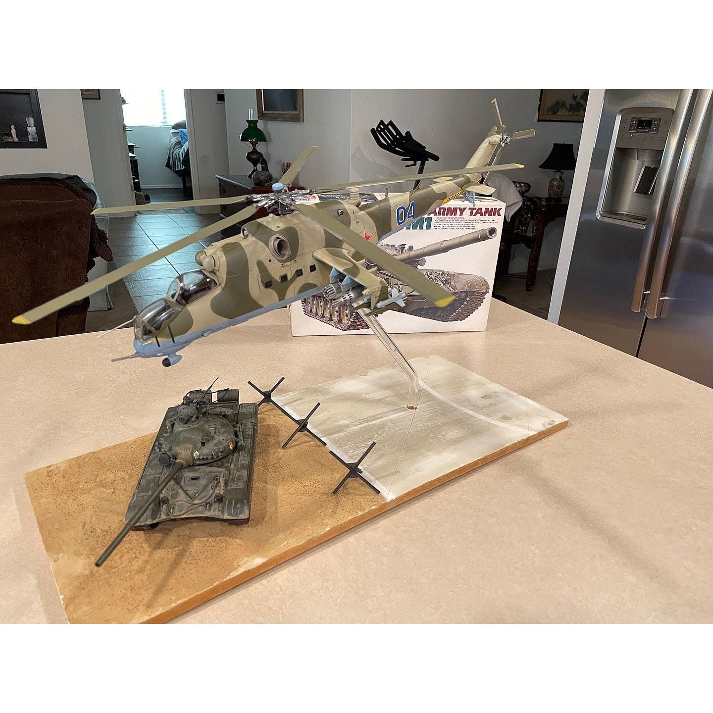 Tamiya 1/35 Russian Army Tank T72M1 - Tamiya - ModelCars.com