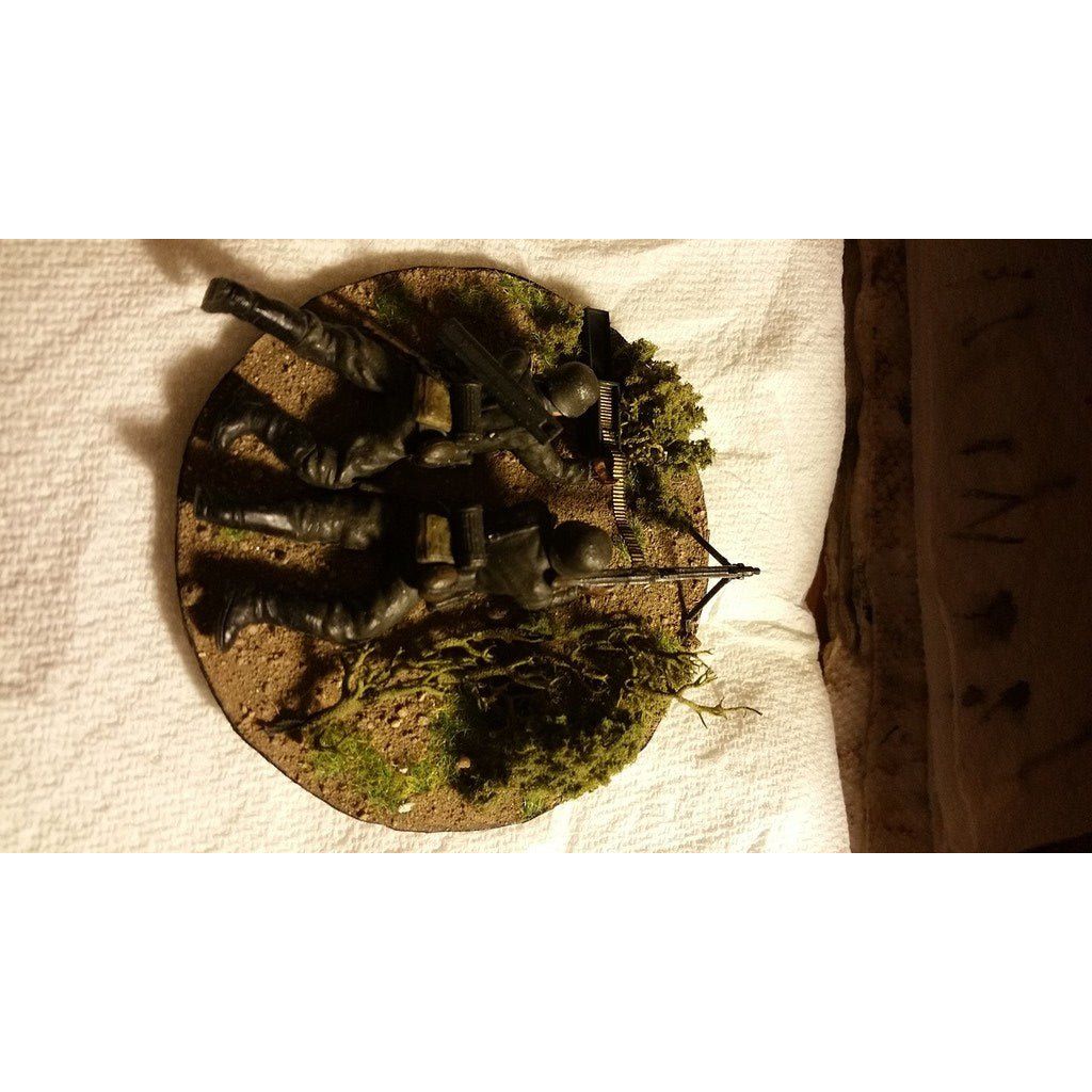 Tamiya 1/35 Scale German Machine Gun Troops - Tamiya - ModelCars.com