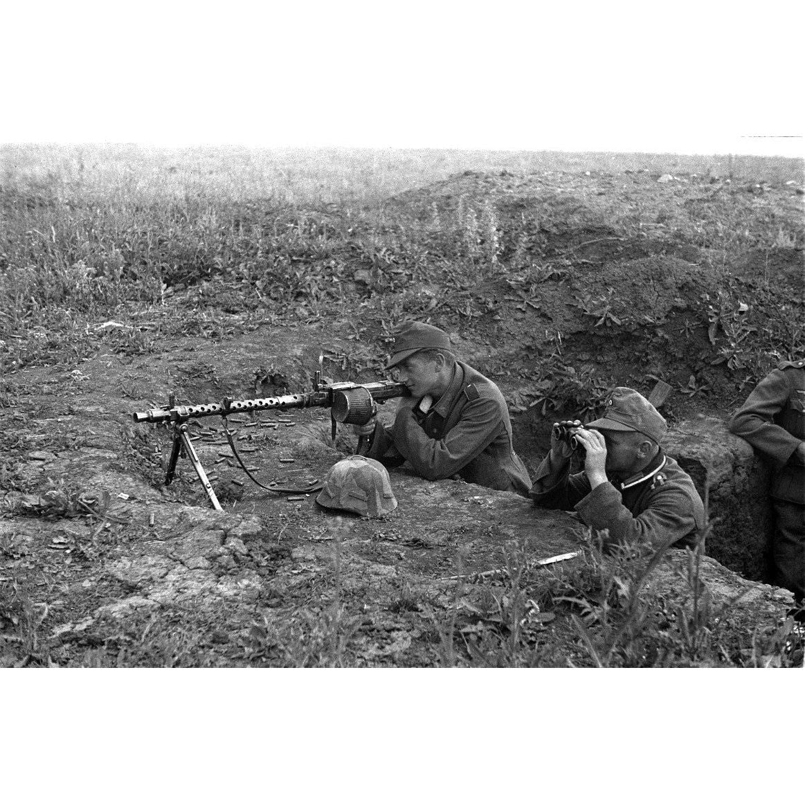 Tamiya 1/35 Scale German Machine Gun Troops-Tamiya-ModelCars.com