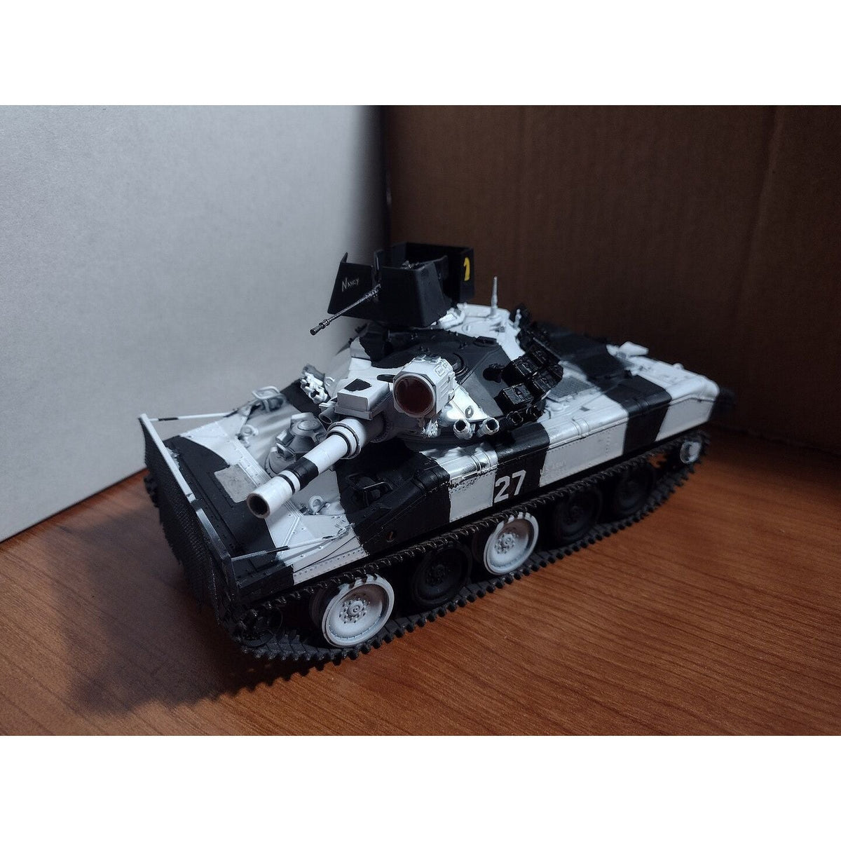 Tamiya 1/35 Us Airborne Tank M551 Sheridan-Tamiya-ModelCars.com