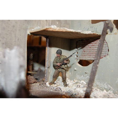 Tamiya 1/35 US Army Assault Infantry Set-Tamiya-ModelCars.com