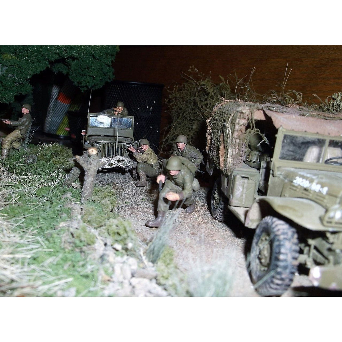 Tamiya 1/35 U.S. INFANTRY EUR THEATER KIT-Tamiya-ModelCars.com