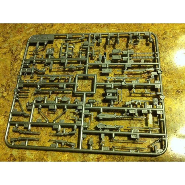 Tamiya 1/35 U.S Infantry Weapons Set kit - Tamiya - ModelCars.com