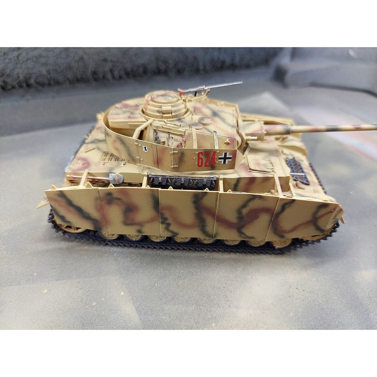 Tamiya 1/48 German Panzer IV AUSF.H-Tamiya-ModelCars.com
