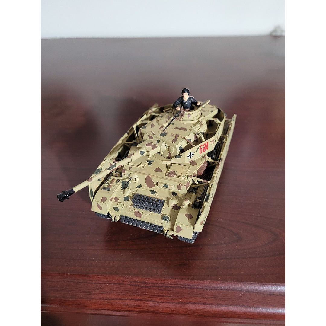 Tamiya 1/48 German Panzer IV AUSF.H-Tamiya-ModelCars.com