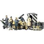 Tamiya 1/48 Luftwaffe Crew (Winter) - Tamiya - ModelCars.com