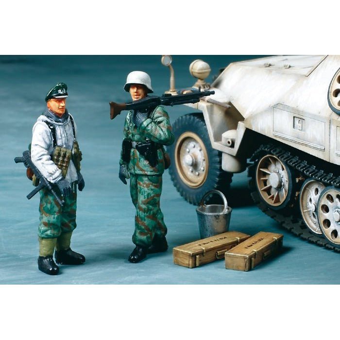 Tamiya 1/48 MTL. SPD. SD.KFZ 251-1 AUSF.D-Tamiya-ModelCars.com