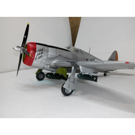 Tamiya 1/48 Scale Scale Republic P - 47D Thunderbolt "Razorback" - Tamiya - ModelCars.com
