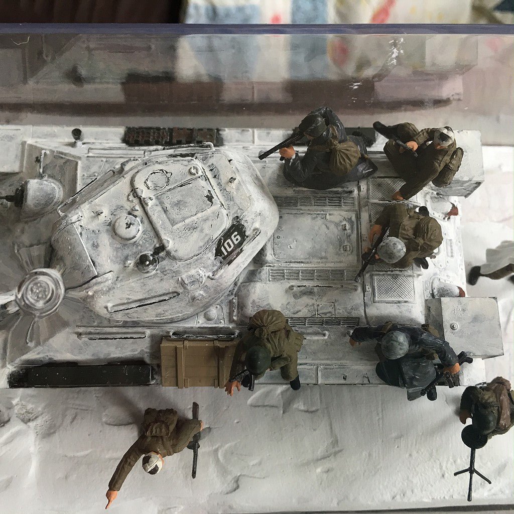 Tamiya 1/48 WWII Russian Infant Tank Crew-Tamiya-ModelCars.com
