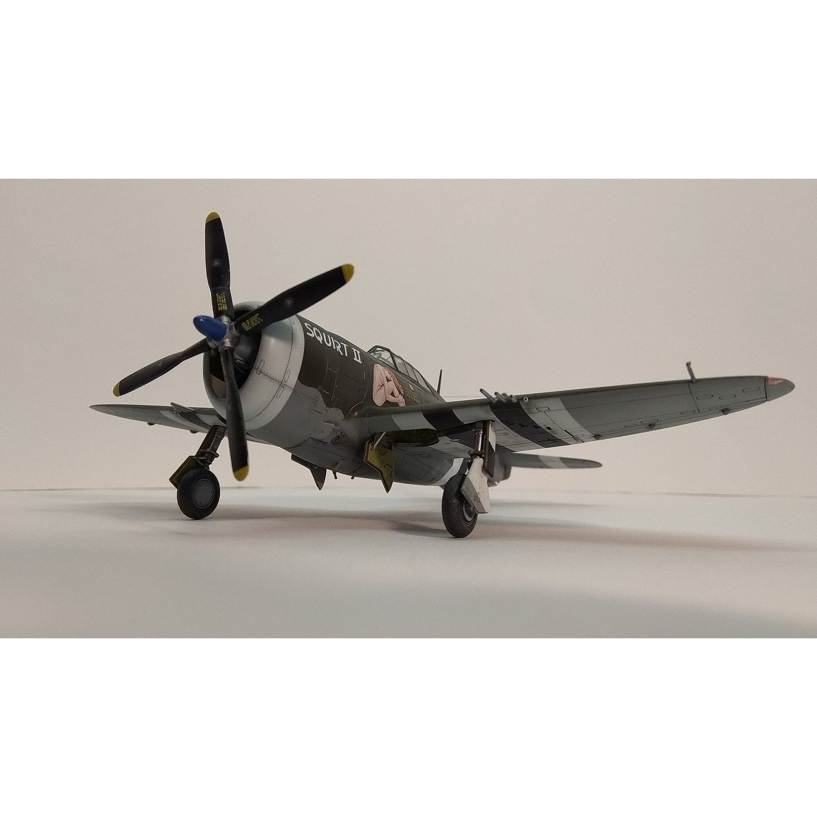 Tamiya 1/72 Scale ScaleRepublic P - 47D Thunderbolt "Razorback" - Tamiya - ModelCars.com