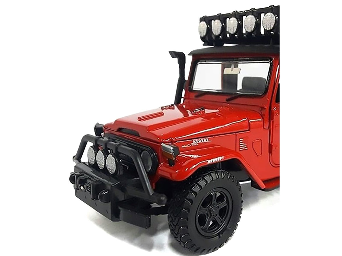 Toyota FJ40 Land Cruiser Red "4x4 Overlanders" Series 1/24 Diecast Model Car by Motormax-Motormax-ModelCars.com