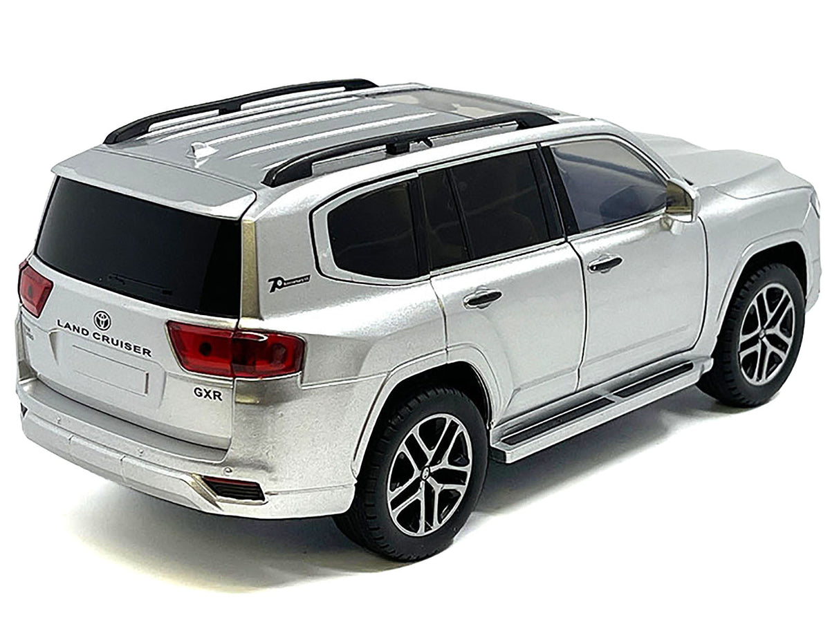 Toyota Land Cruiser Silver Metallic with Sun Roof 1/24 Diecast Model Car-Other-ModelCars.com