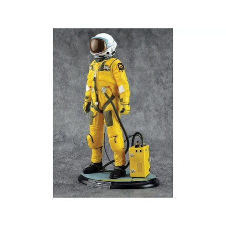 U-2 "Dragon Lady" Pilot Polyresin Statue "Statue Series" 1/8 Scale Model by Hobby Master-Hobby Master-ModelCars.com