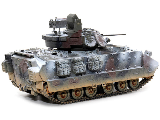 United States M2A3 Bradley IFV (Infantry Fighting Vehicle) Camouflage (Snowy Version) "NEO Dragon Armor" Series 1/72 Plastic Model by Dragon Models-Dragon Models-ModelCars.com